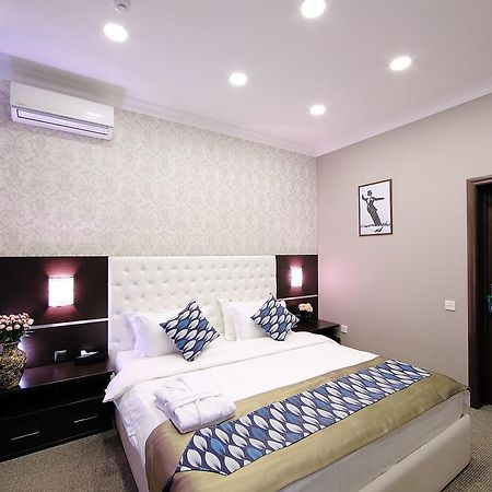 Premier Hotel Bishkek Ngoại thất bức ảnh