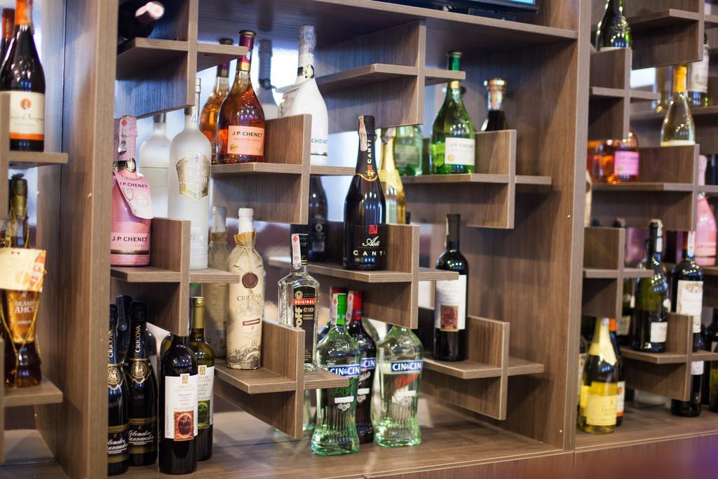 Premier Hotel Bishkek Ngoại thất bức ảnh