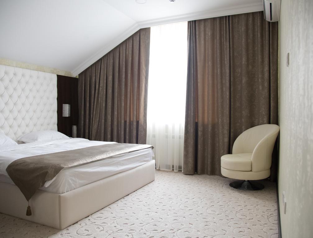 Premier Hotel Bishkek Phòng bức ảnh