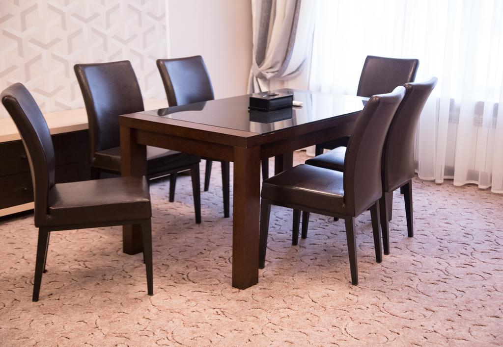 Premier Hotel Bishkek Phòng bức ảnh