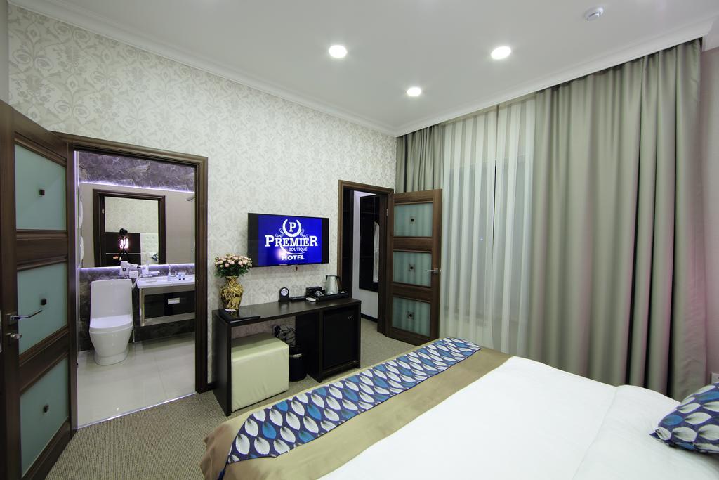 Premier Hotel Bishkek Ngoại thất bức ảnh