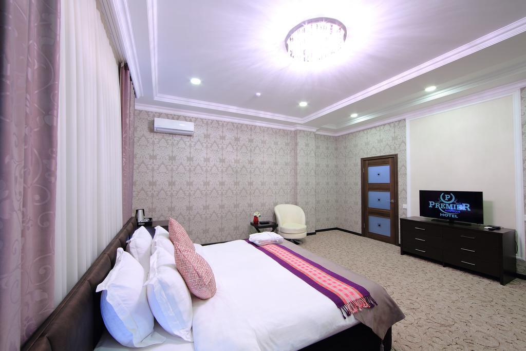 Premier Hotel Bishkek Ngoại thất bức ảnh