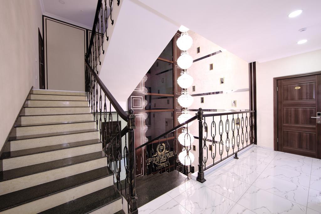 Premier Hotel Bishkek Ngoại thất bức ảnh