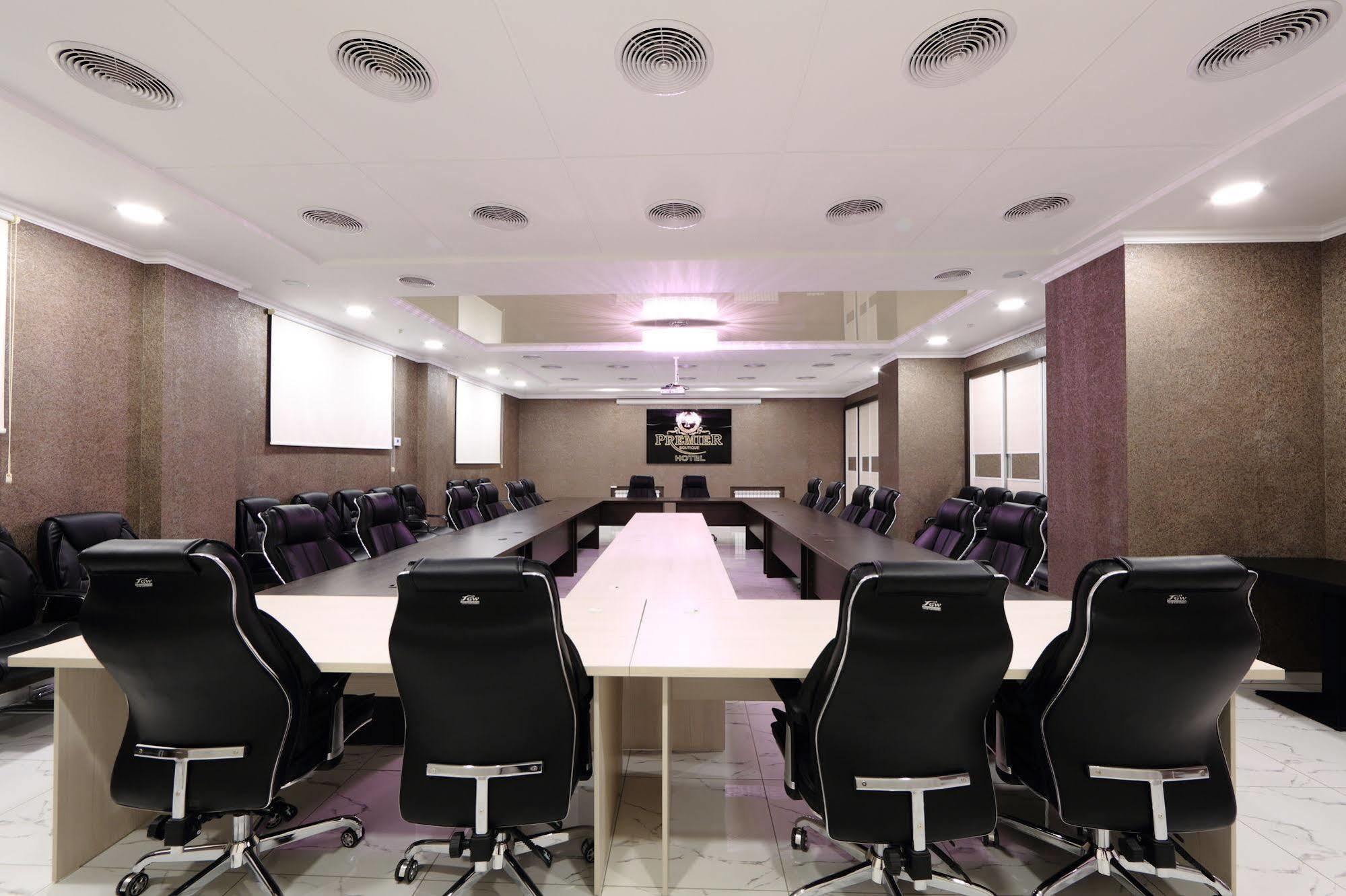 Premier Hotel Bishkek Ngoại thất bức ảnh