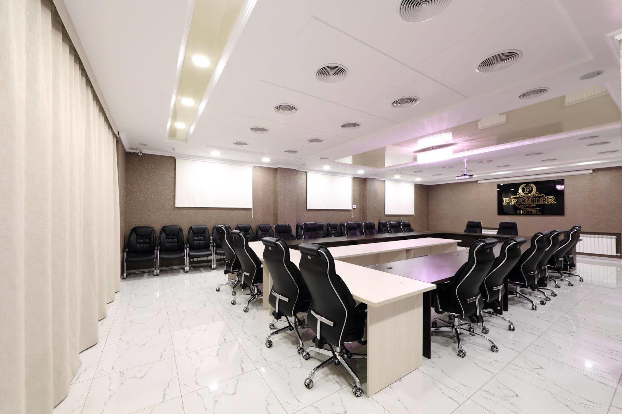 Premier Hotel Bishkek Ngoại thất bức ảnh
